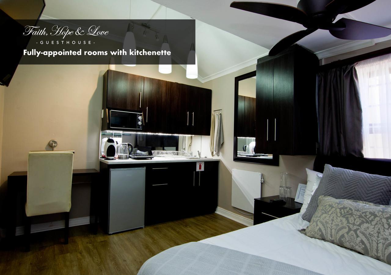 Faith, Hope & Love Self Catering Puerto Elizabeth Exterior foto
